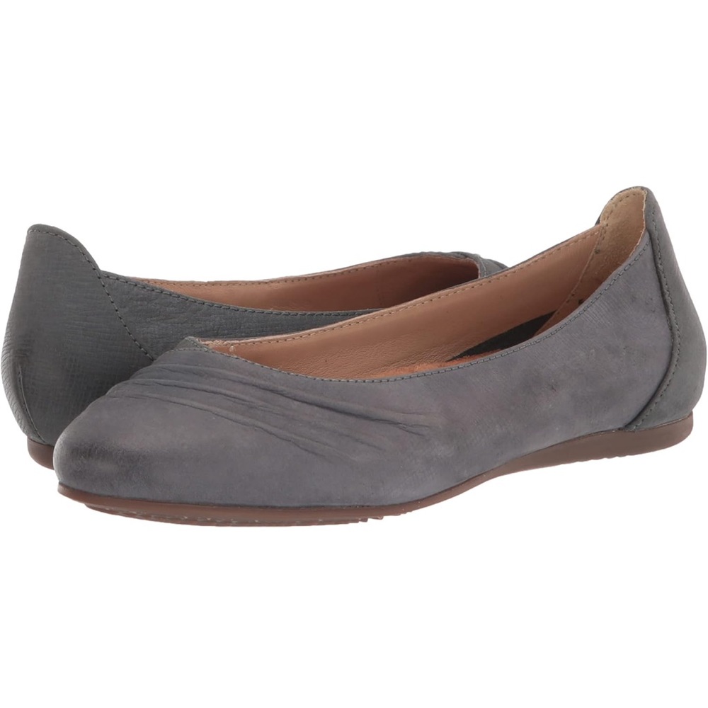 NWTIB • Softwalk • Women's Ballet Flat • Denim Nubuck • Size 8.5 M